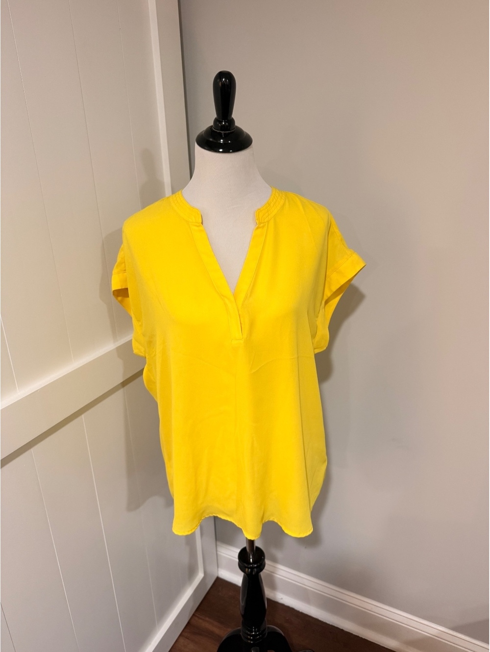 Cynthia Steffe Yellow Polyester Blouse Size L